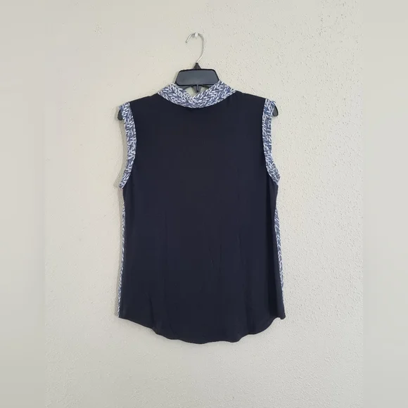 Women's Blue and White Sweater - Picture 3 of 8